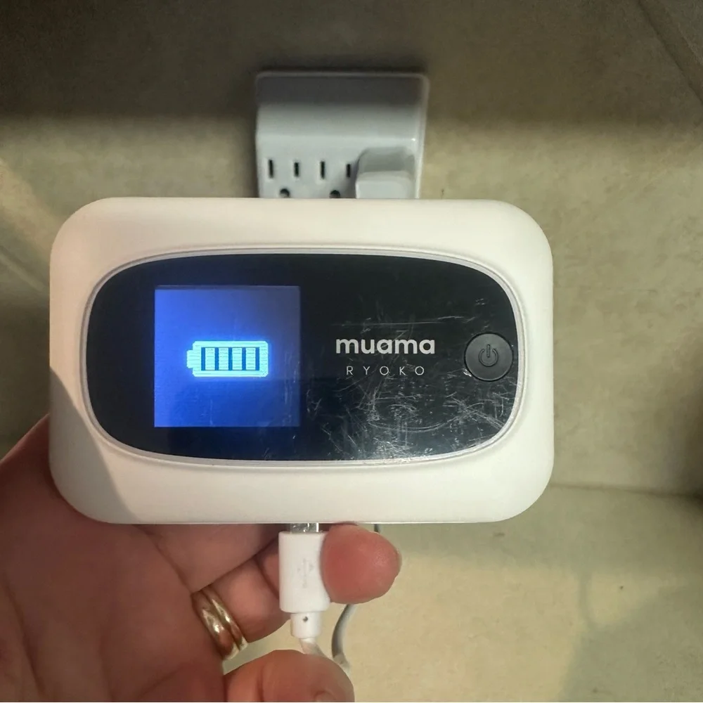 Muama Ryoko 4G LTE Portable Travel Wi-Fi Hotspot + Case, Charging Cord & SIM